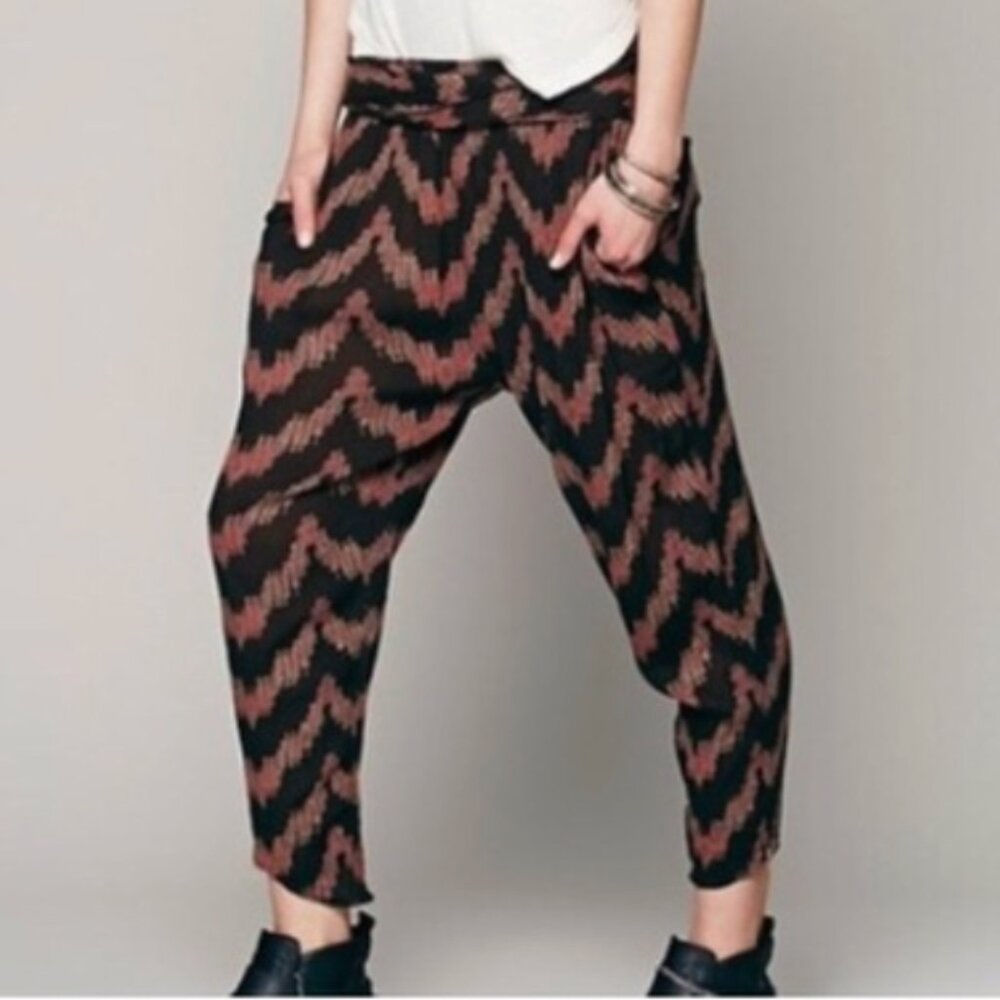 Free People Got Me Twisted Harem Chevron Cropped Ankle Capris Womens Small FP